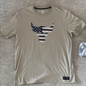 Under Armour Men's Beige Bull Graphic Tee